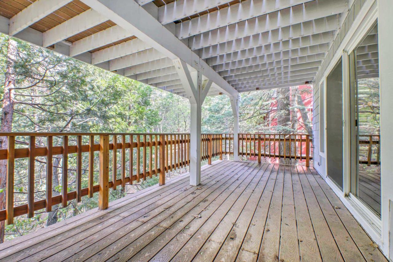 Gorgeous Lake Arrowhead Retreat Game Room And Deck 외부 사진
